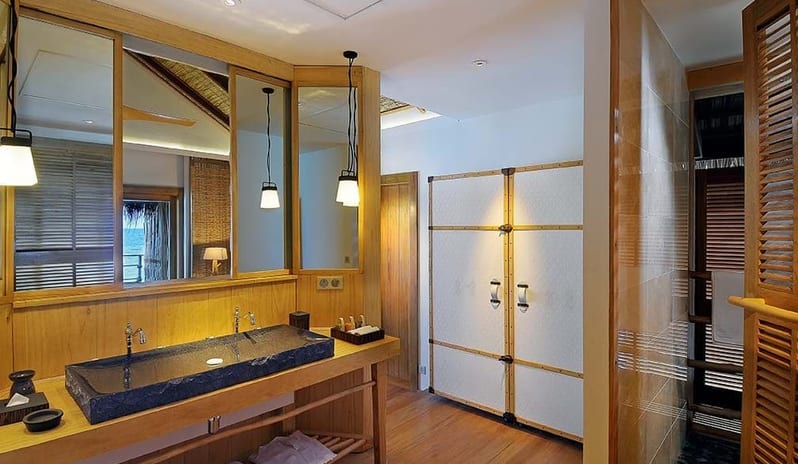 Constance Moofushi-Water Villa bathroom walkway_4841